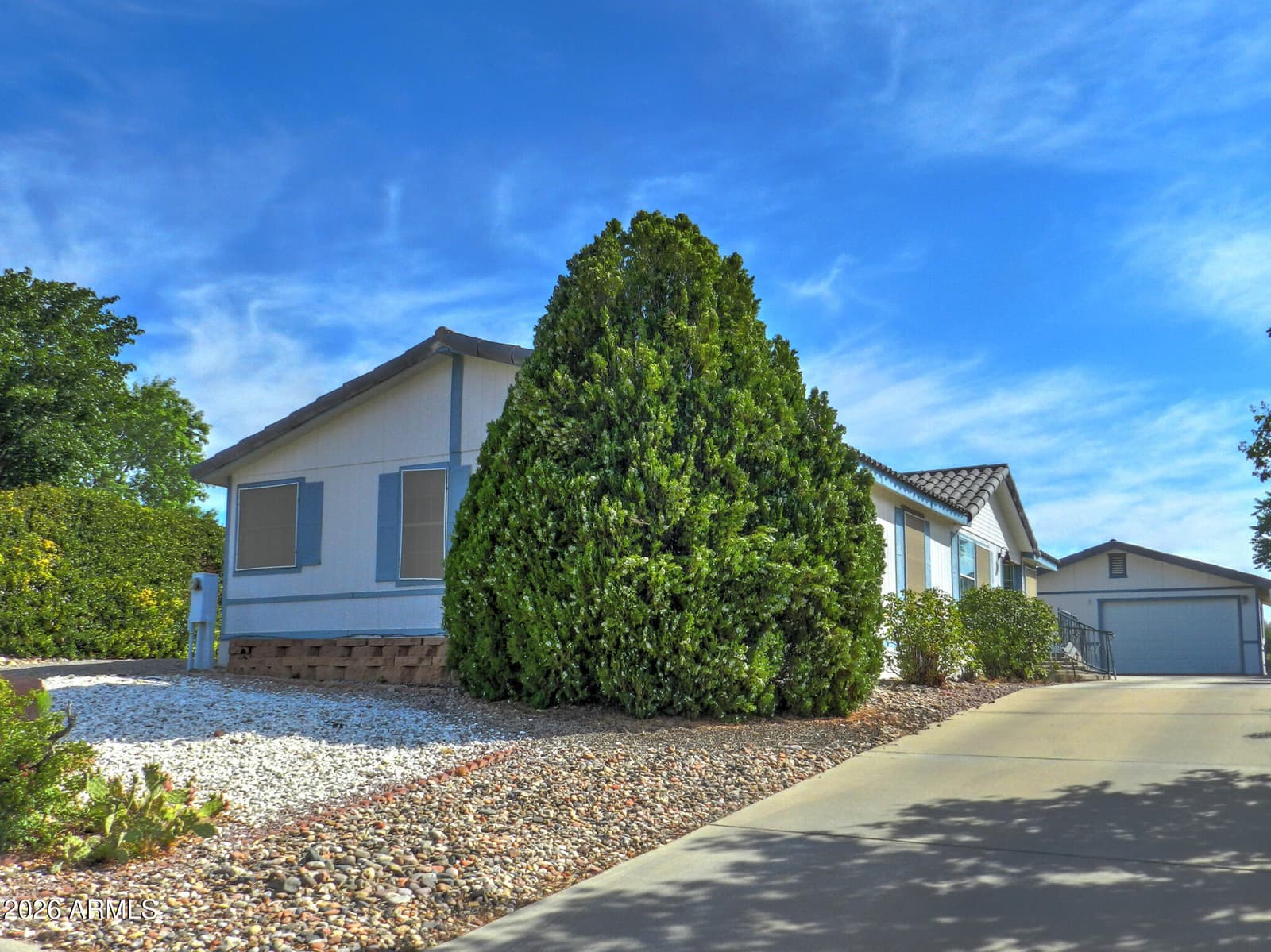 550 Mingus Shadows Drive, Clarkdale, AZ 86324 — photo 1 of 30