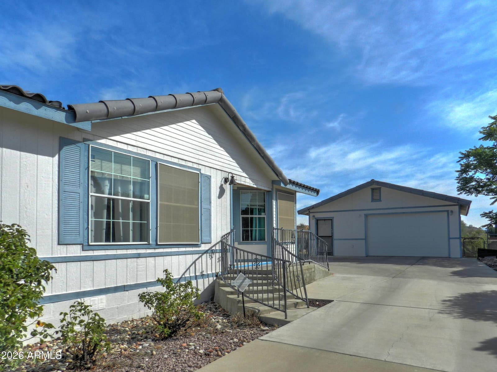 550 Mingus Shadows Drive, Clarkdale, AZ 86324 — photo 2 of 30