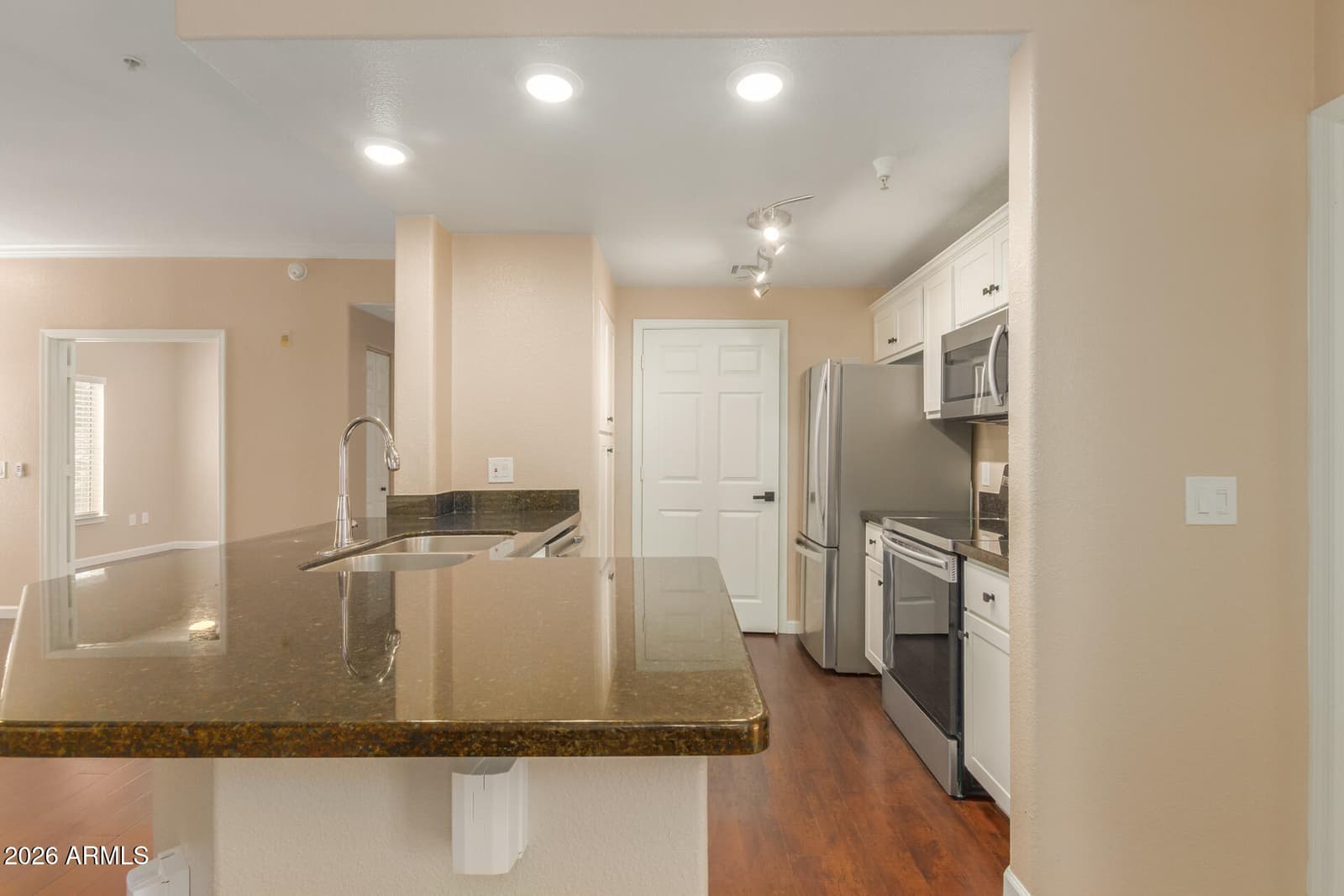 3236 E CHANDLER Boulevard 2088, Phoenix, AZ 85048 — photo 9 of 27