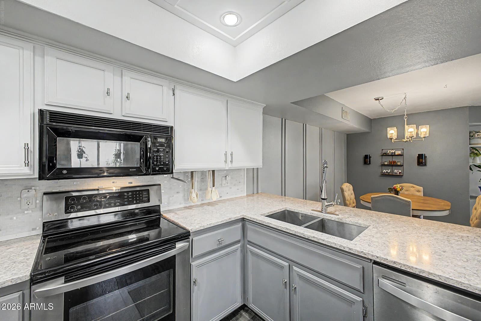 18806 N 44TH Drive, Glendale, AZ 85308 — photo 11 of 48