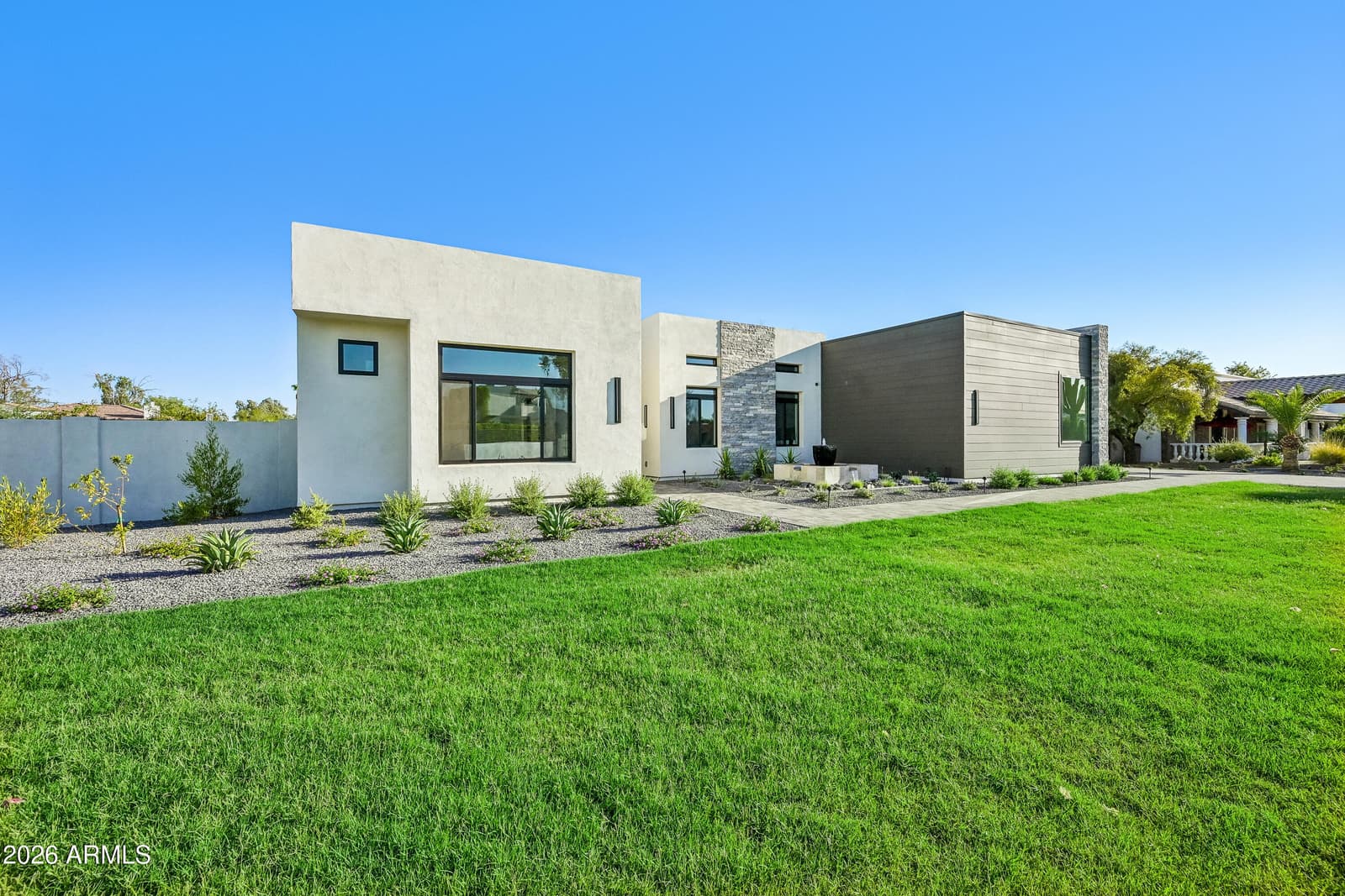 6145 E Gold Dust Avenue, Paradise Valley, AZ 85253