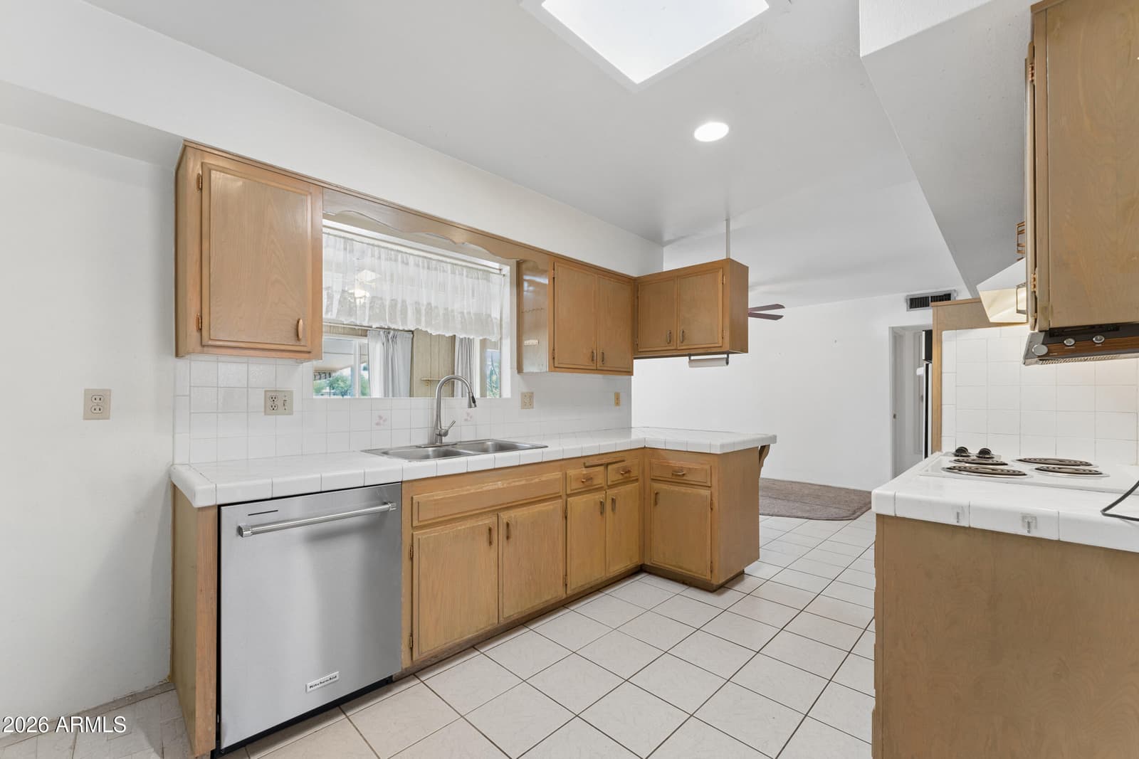 10208 W PINEHURST Drive, Sun City, AZ 85351 — photo 23 of 73