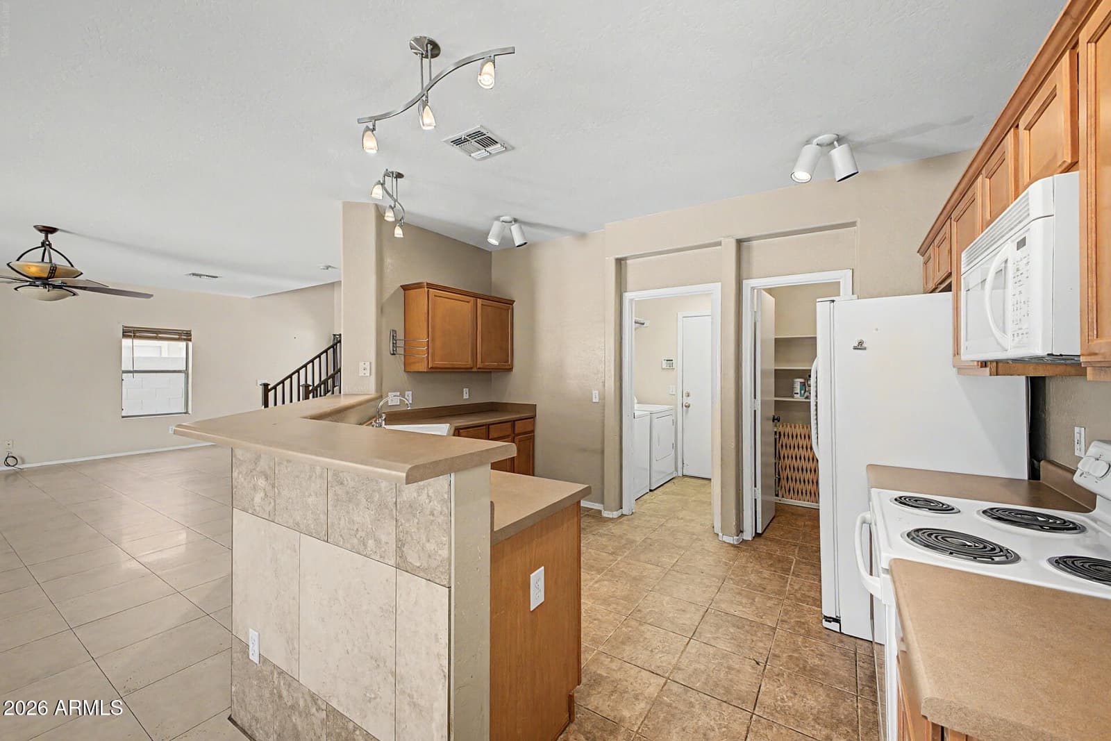 2986 E SILVERBELL Road, San Tan Valley, AZ 85143 — photo 11 of 43