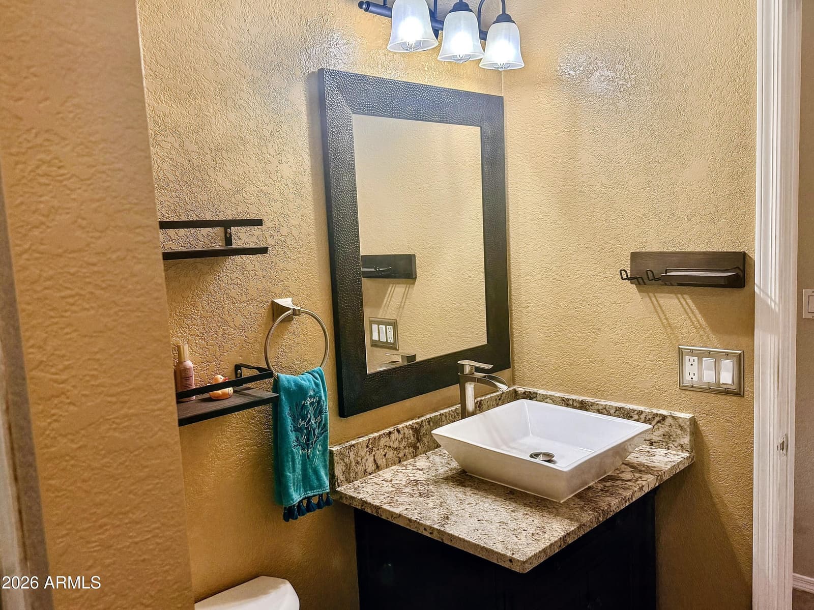 911 E ANNETTE Drive, Phoenix, AZ 85022 — photo 24 of 40