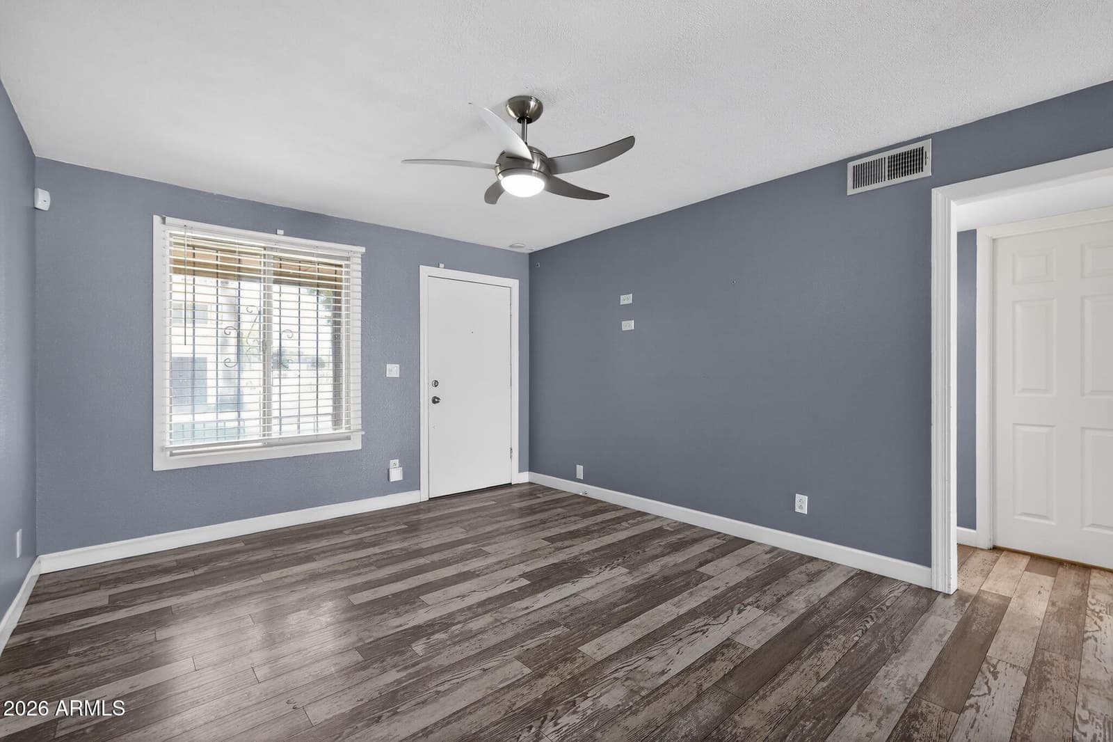 4637 N 21st Avenue, Phoenix, AZ 85015 — photo 12 of 37