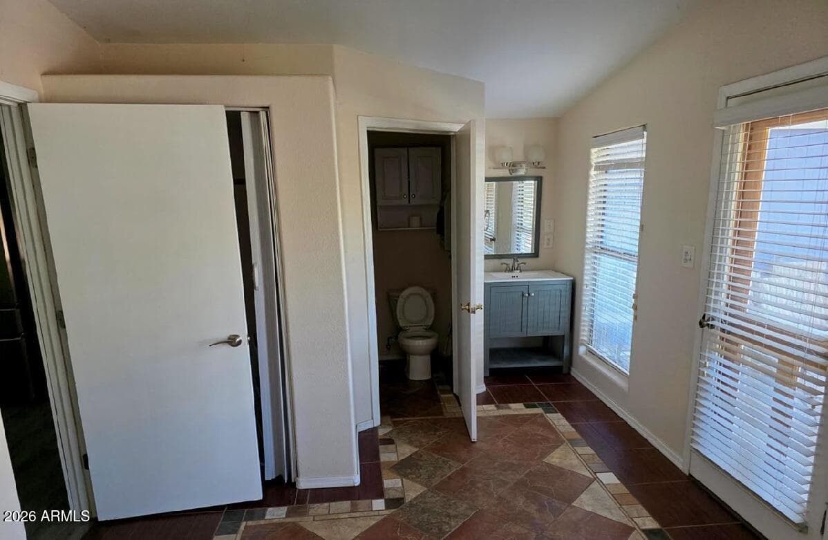 2062 E Horseshoe Springs Road, Globe, AZ 85501 — photo 5 of 38