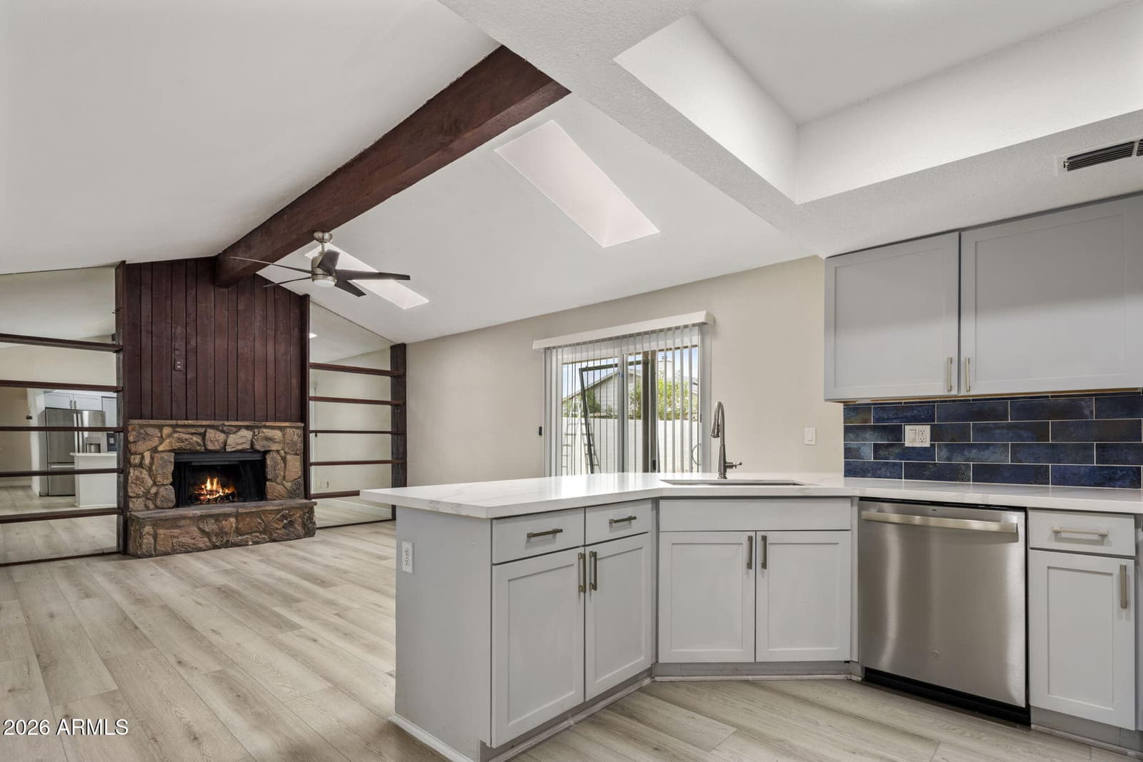 4308 W VERNON Avenue, Phoenix, AZ 85035 — photo 8 of 25