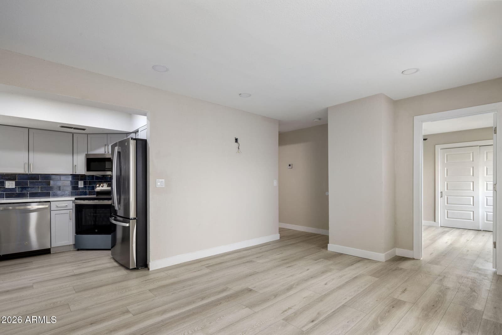 4308 W VERNON Avenue, Phoenix, AZ 85035 — photo 10 of 25