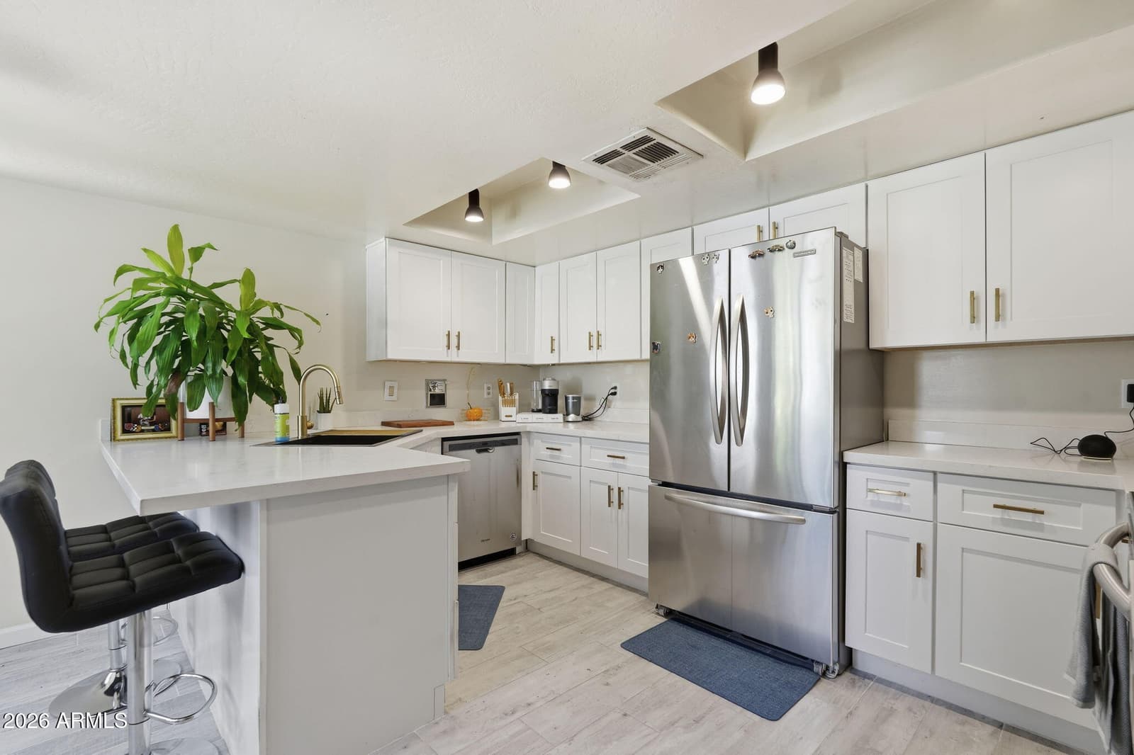 4205 E LUDLOW Drive, Phoenix, AZ 85032 — photo 2 of 23