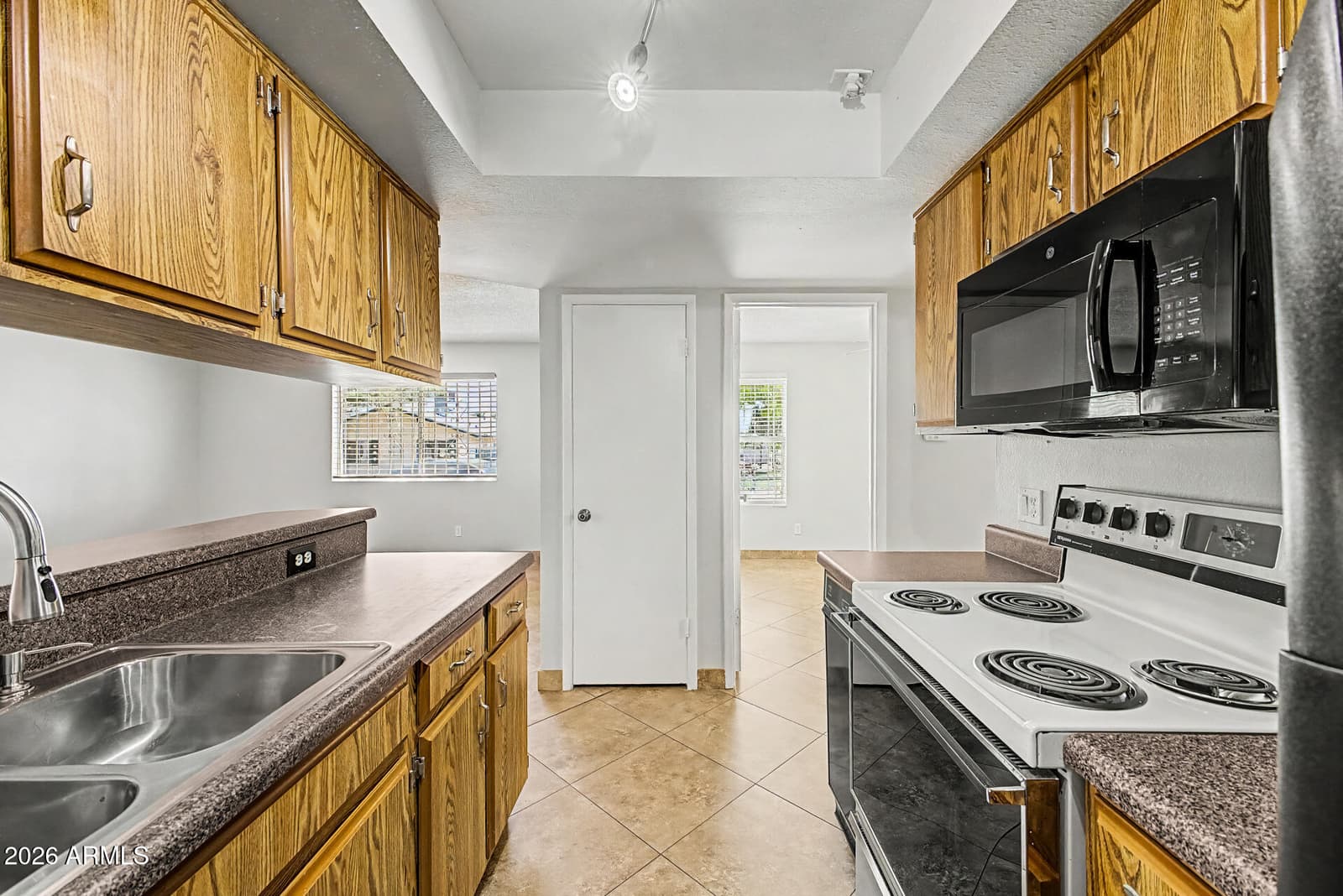 8802 N 8TH Street A2, Phoenix, AZ 85020 — photo 10 of 30