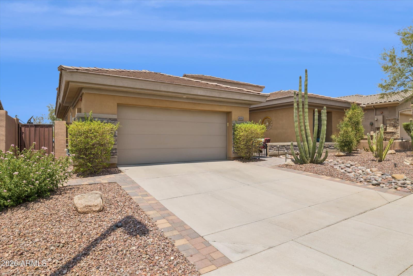 41802 N ROLLING GREEN Way, Anthem, AZ 85086 — photo 9 of 73