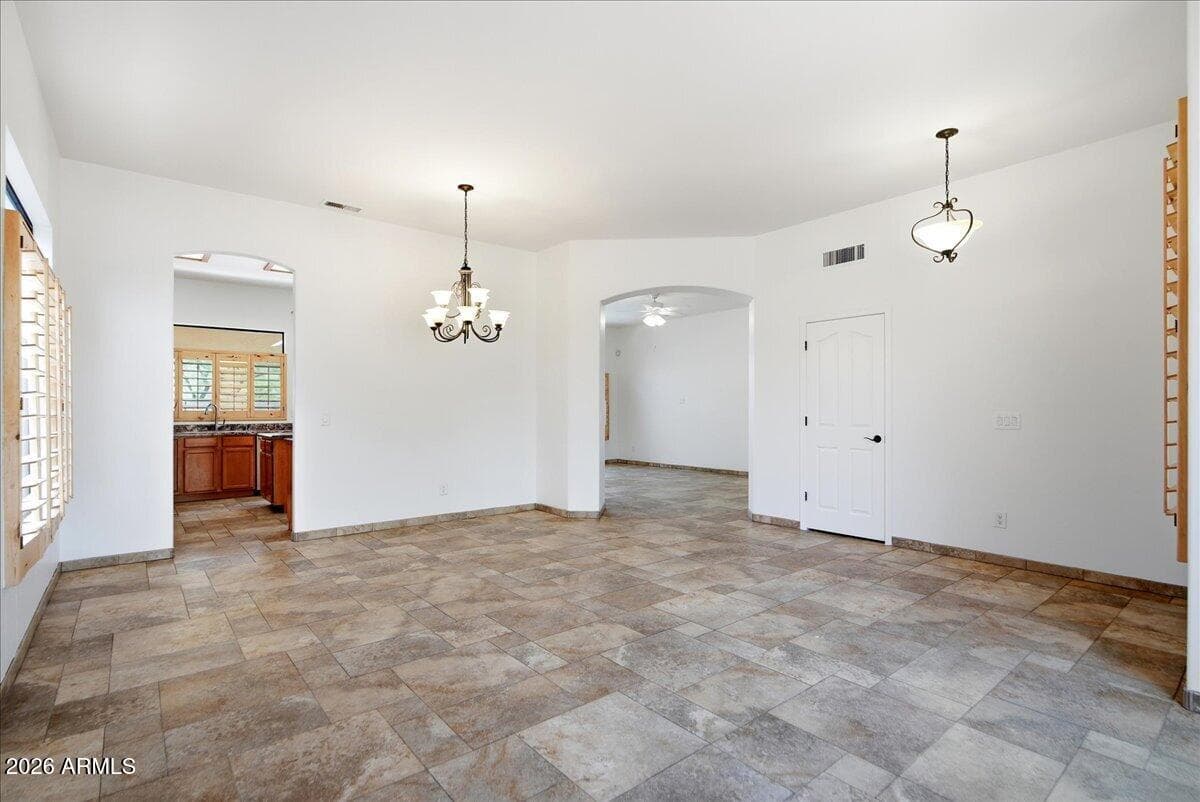 4307 E WILLIAMS Drive, Phoenix, AZ 85050 — photo 10 of 48