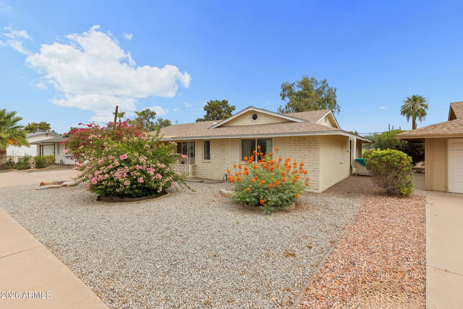 10208 W PINEHURST Drive, Sun City, AZ 85351 — photo 7 of 73