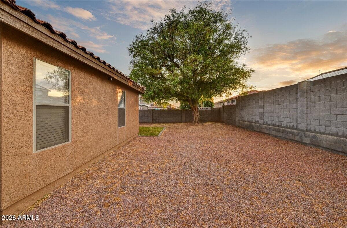 10524 W COUNTRY CLUB Trail, Peoria, AZ 85383 — photo 4 of 25