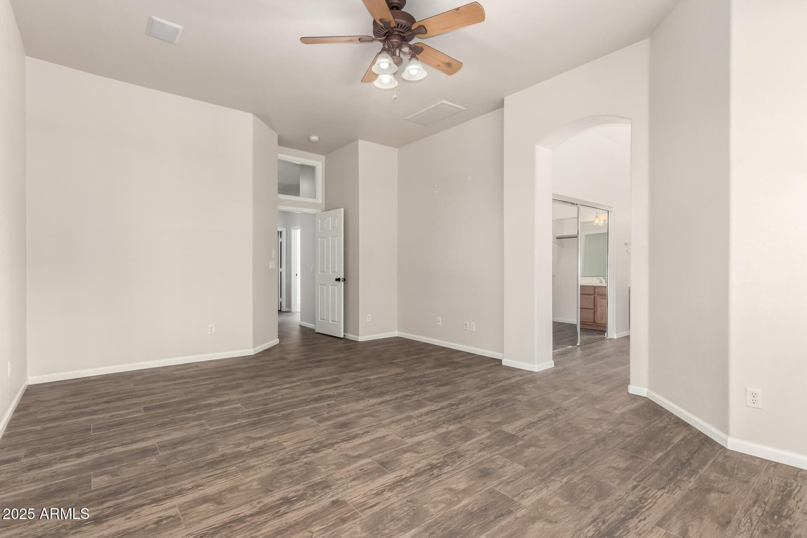 2740 S HONEYSUCKLE Lane, Gilbert, AZ 85295 — photo 14 of 45