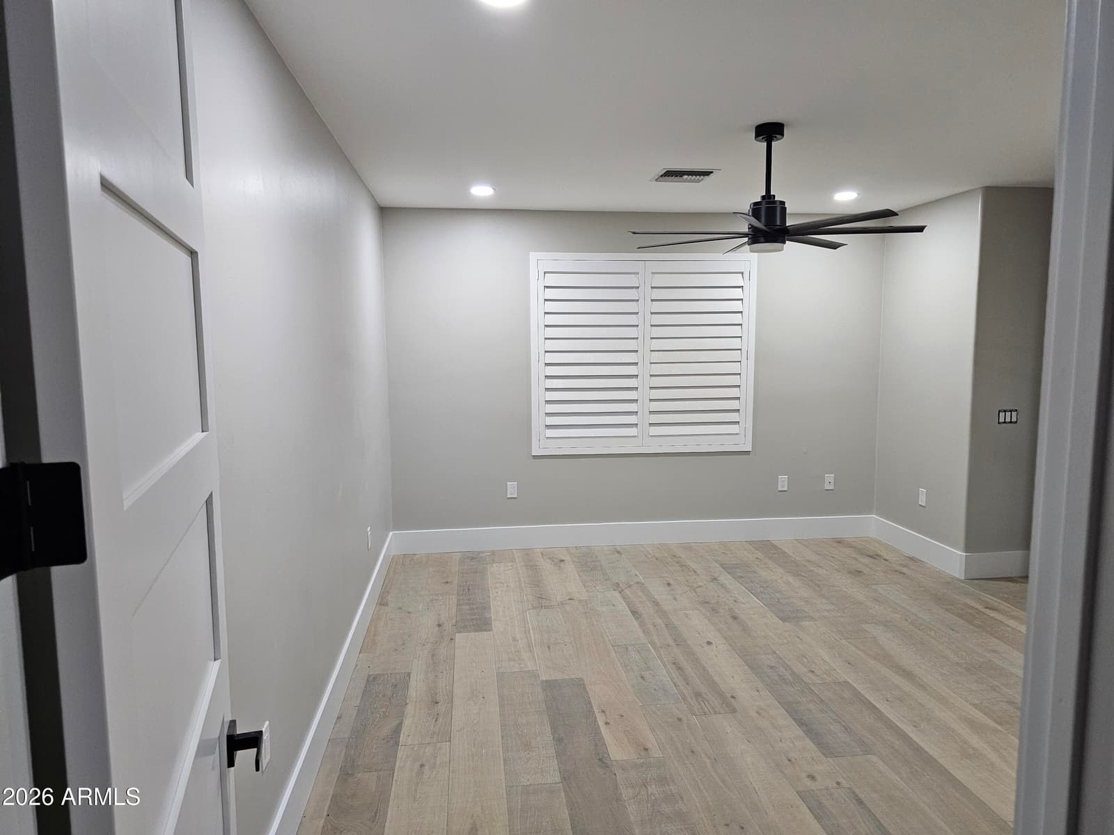 6019 W Greenbriar Drive, Glendale, AZ 85308 — photo 10 of 20