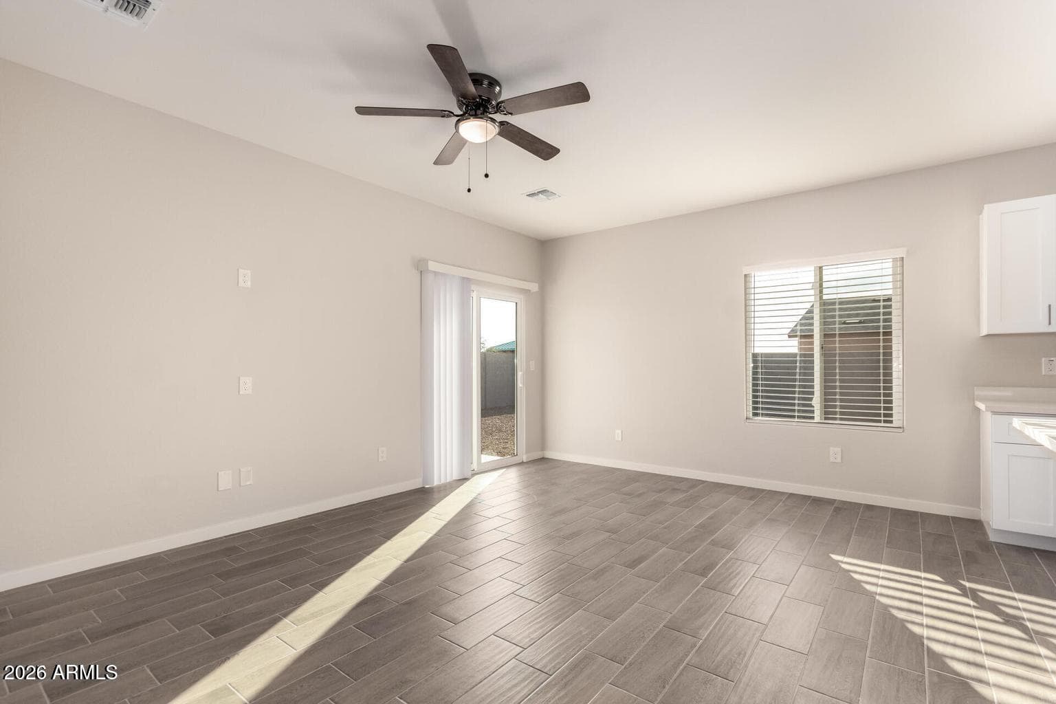 10366 W Bradshaw Drive, Arizona City, AZ 85123 — photo 7 of 31