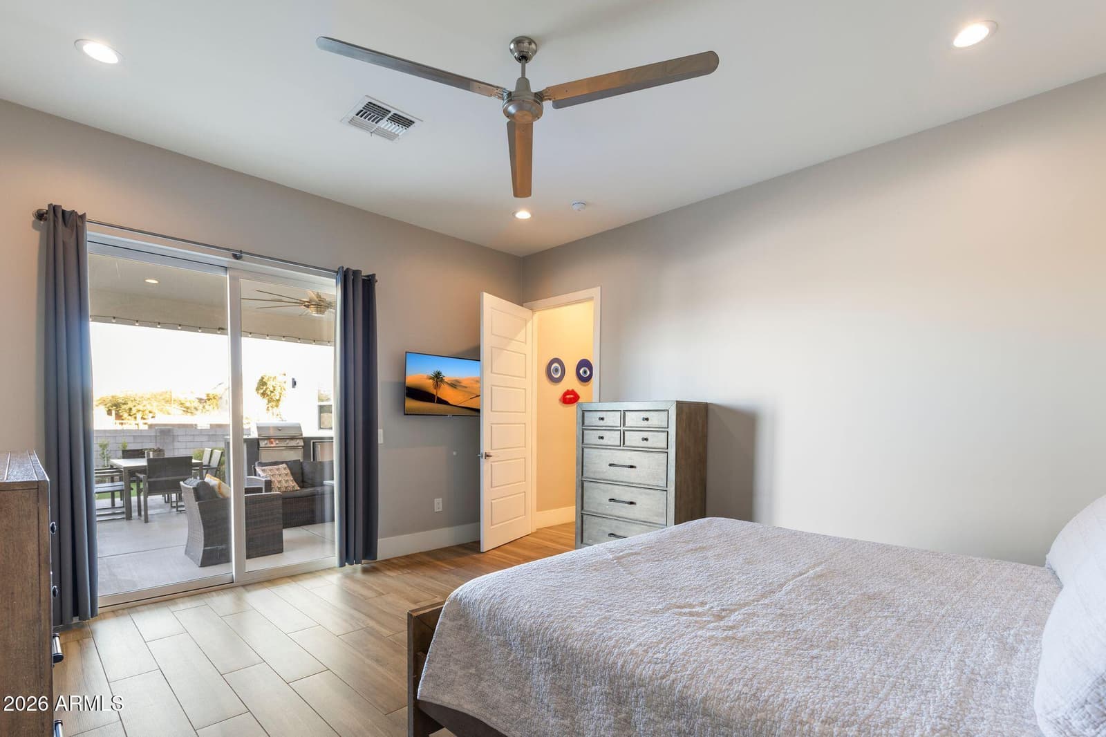 2252 E SOUTH MOUNTAIN Avenue, Phoenix, AZ 85042 — photo 19 of 50