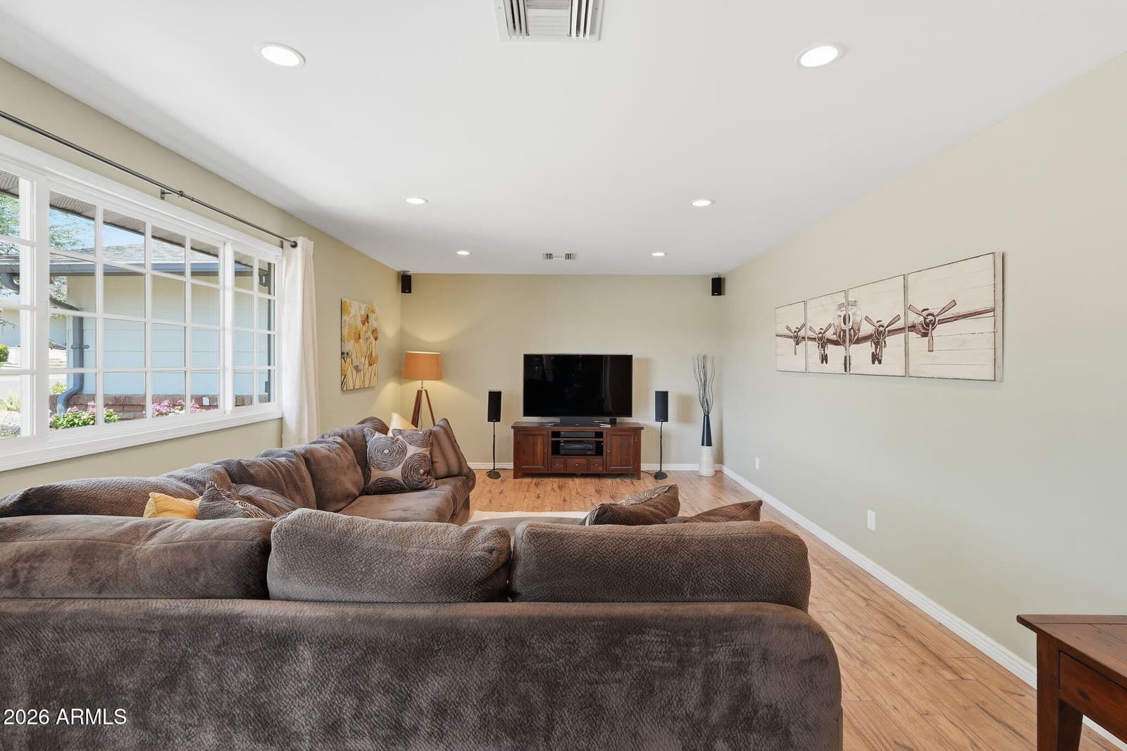 2019 E FLYNN Lane, Phoenix, AZ 85016 — photo 12 of 34