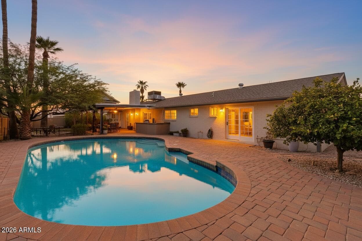2019 E FLYNN Lane, Phoenix, AZ 85016 — photo 33 of 34