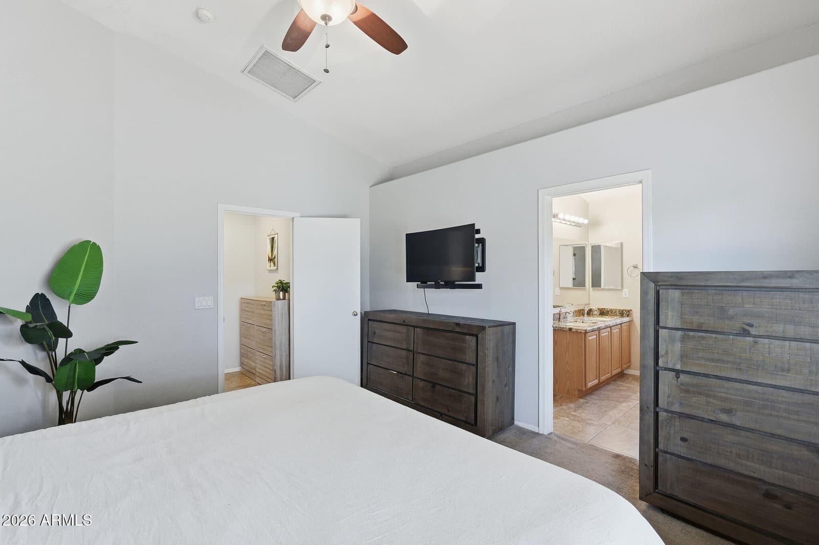 2615 E BEAUTIFUL Lane, Phoenix, AZ 85042 — photo 17 of 30
