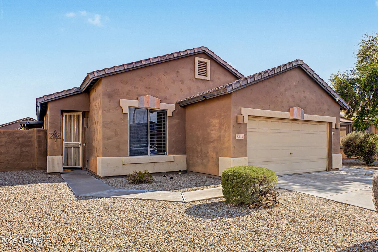 5775 W Townley Avenue, Glendale, AZ 85302 — photo 4 of 31