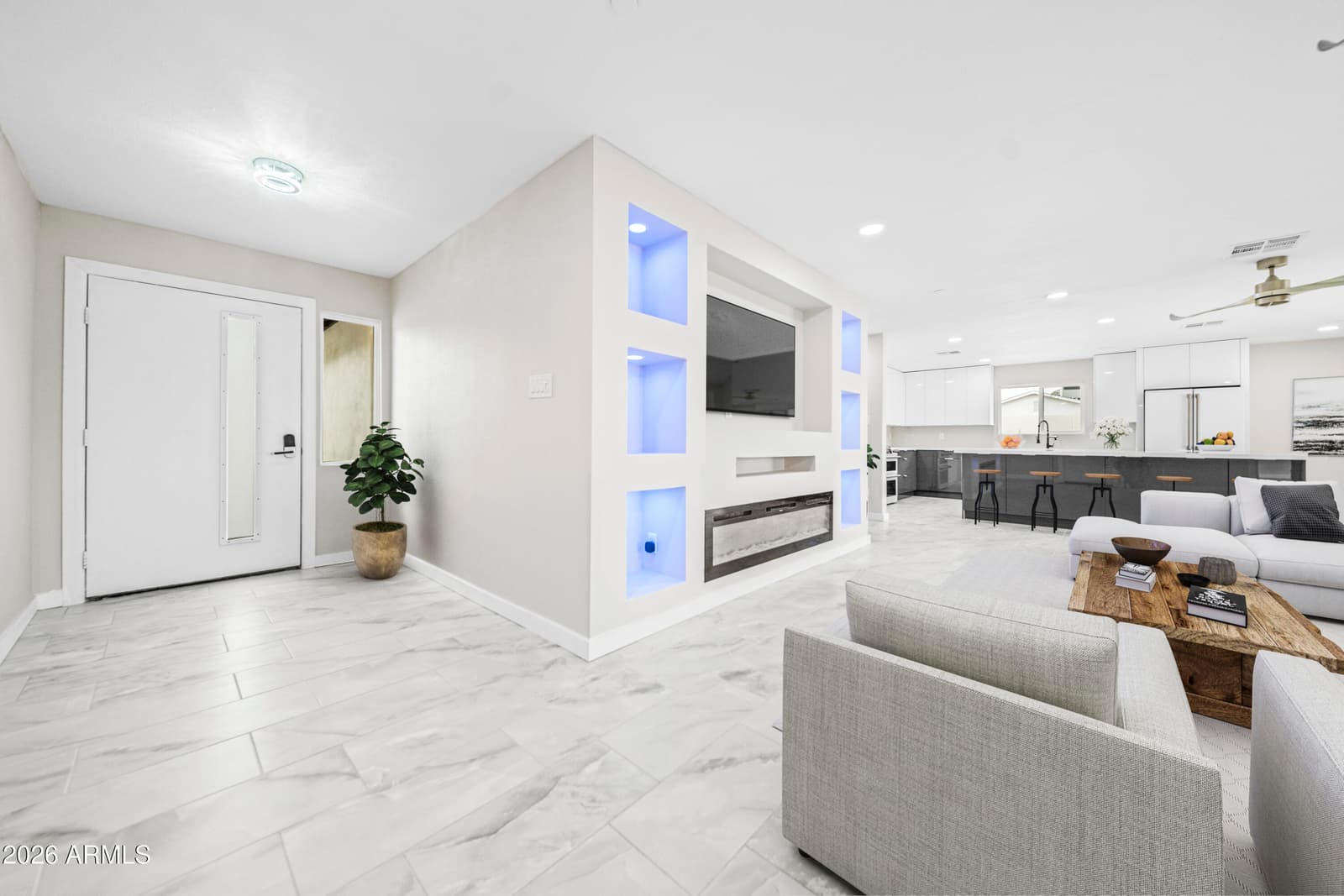 8202 E WHITTON Avenue, Scottsdale, AZ 85251 — photo 1 of 36