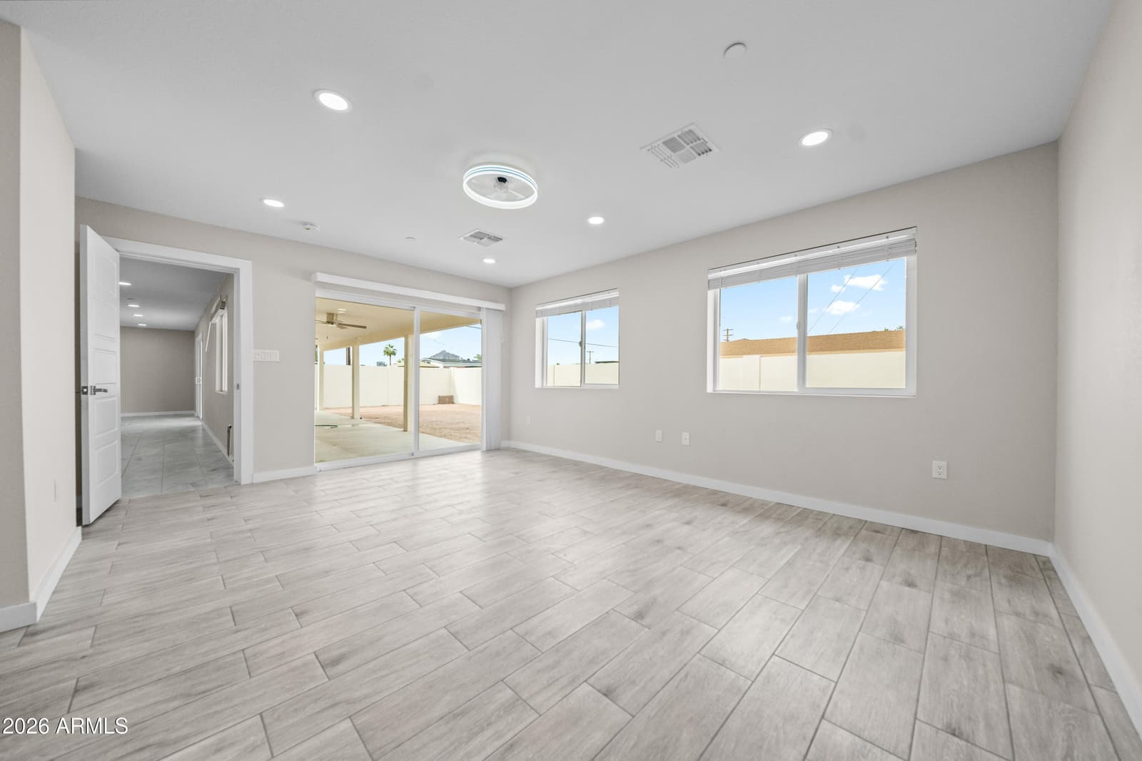 8202 E WHITTON Avenue, Scottsdale, AZ 85251 — photo 14 of 36