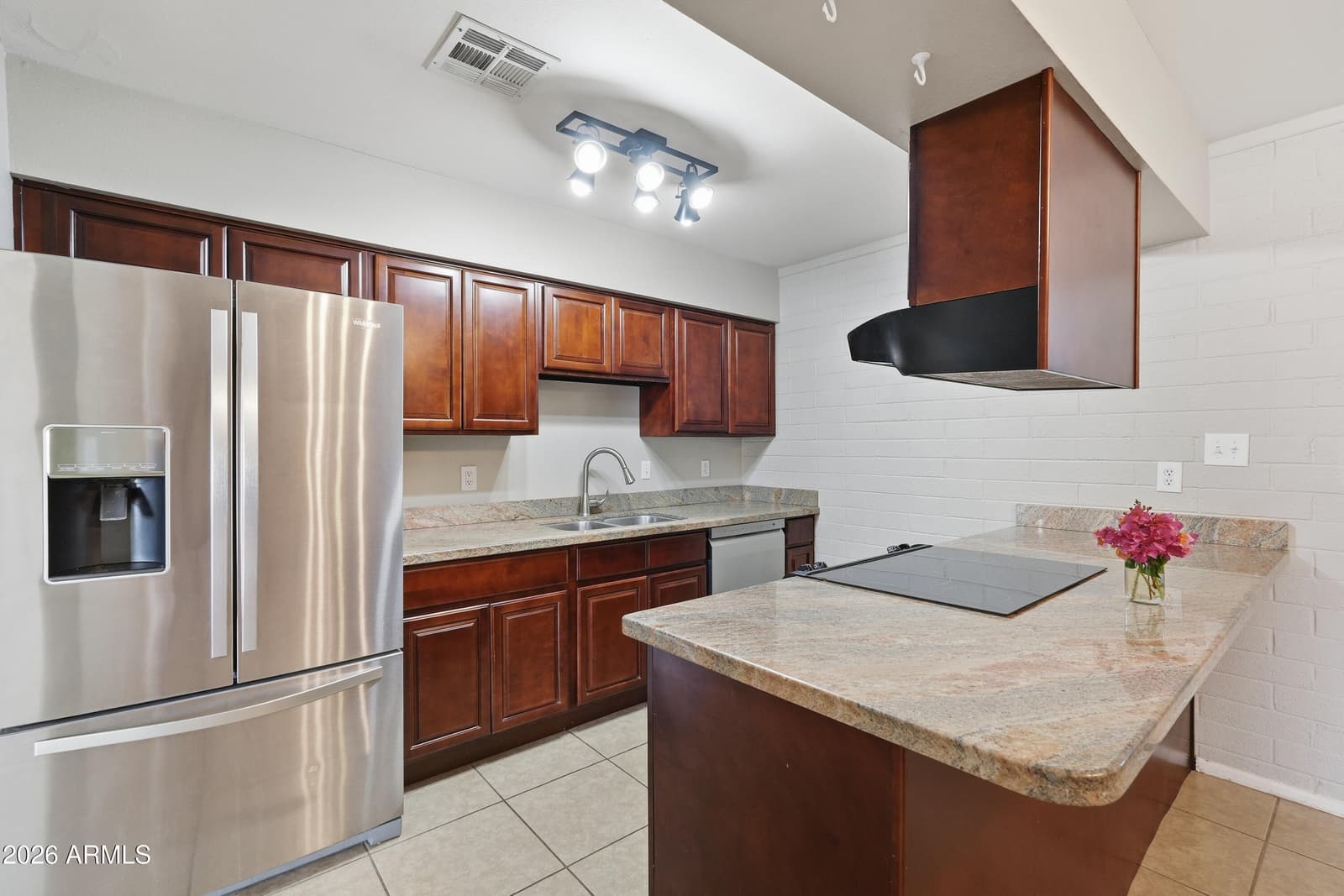 1317 E DESERT COVE Avenue, Phoenix, AZ 85020 — photo 2 of 28