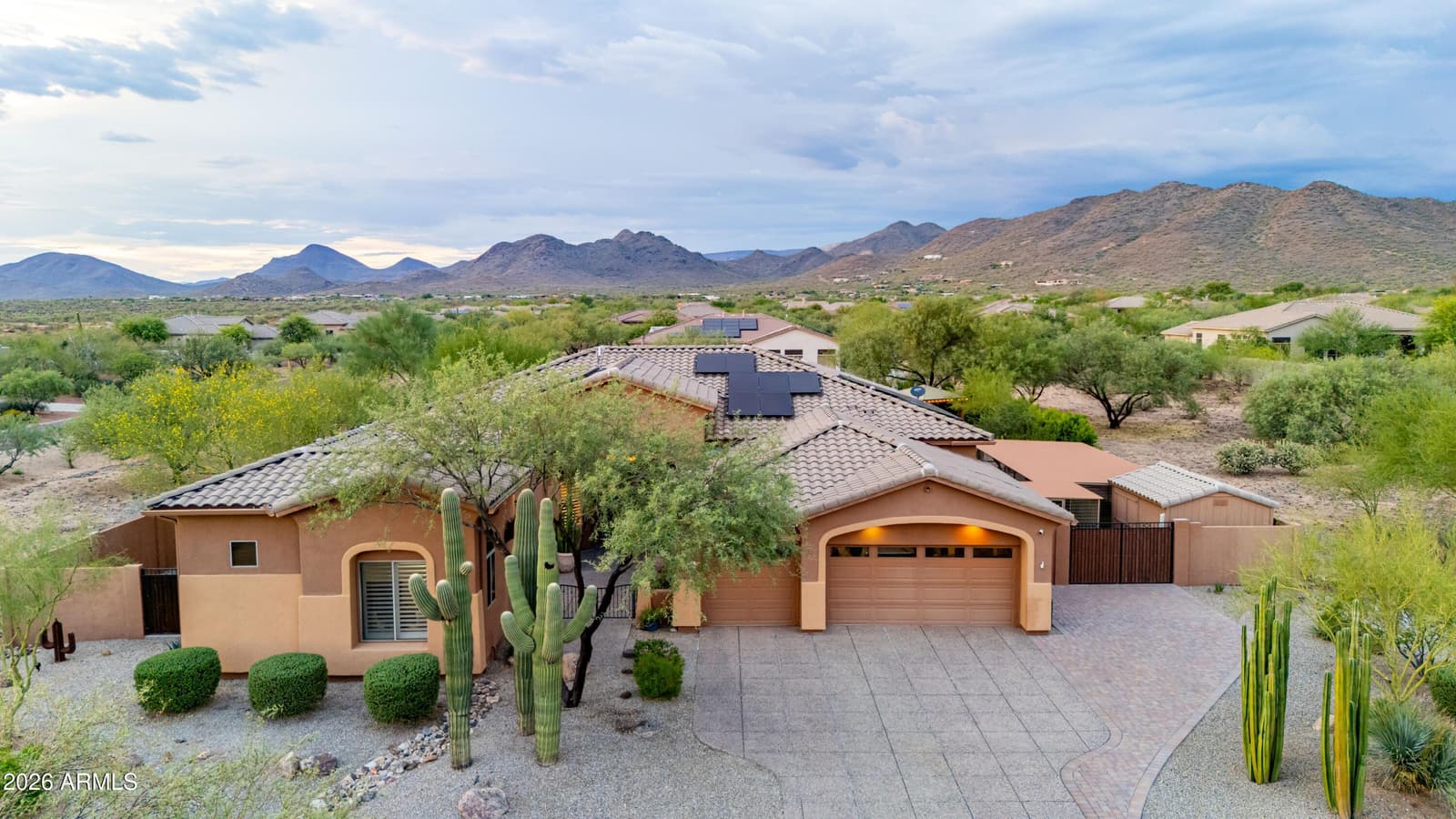 3654 E Sierra Way, Cave Creek, AZ 85331 — photo 4 of 57