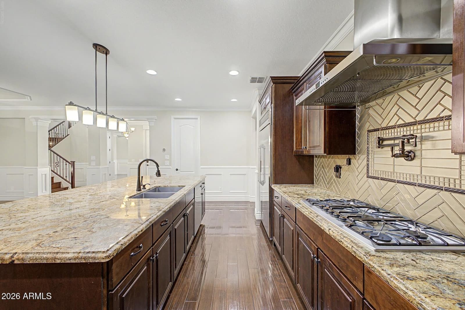 823 E HORSESHOE Place, Chandler, AZ 85249 — photo 19 of 64