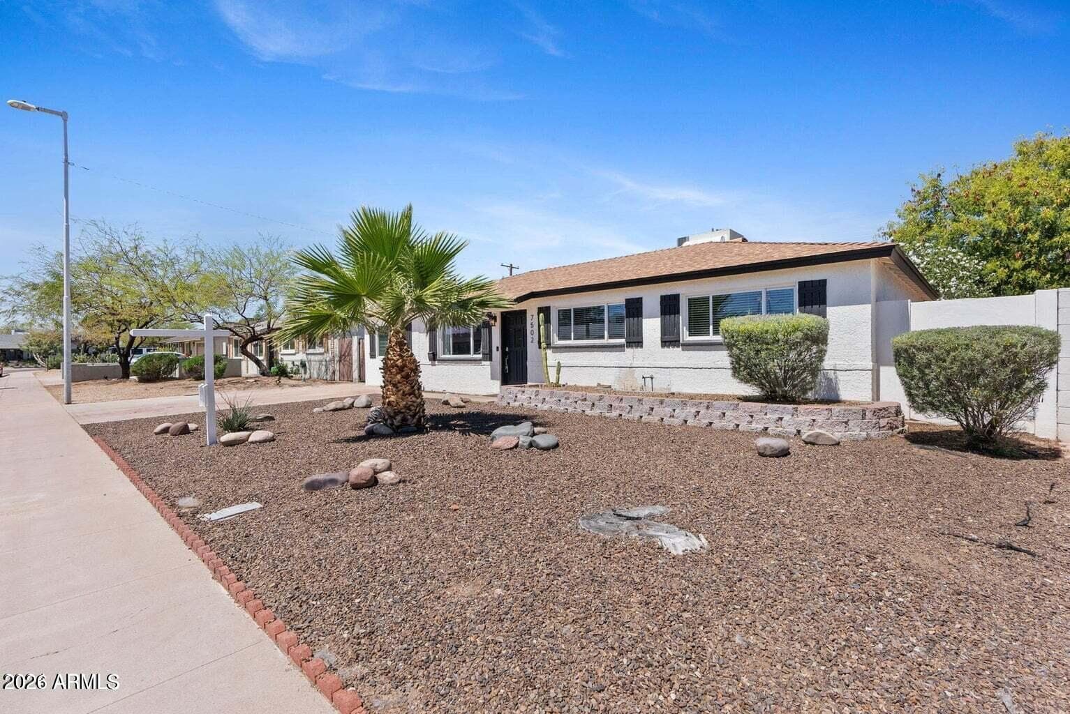 7502 E PIERCE Street, Scottsdale, AZ 85257 — photo 4 of 32