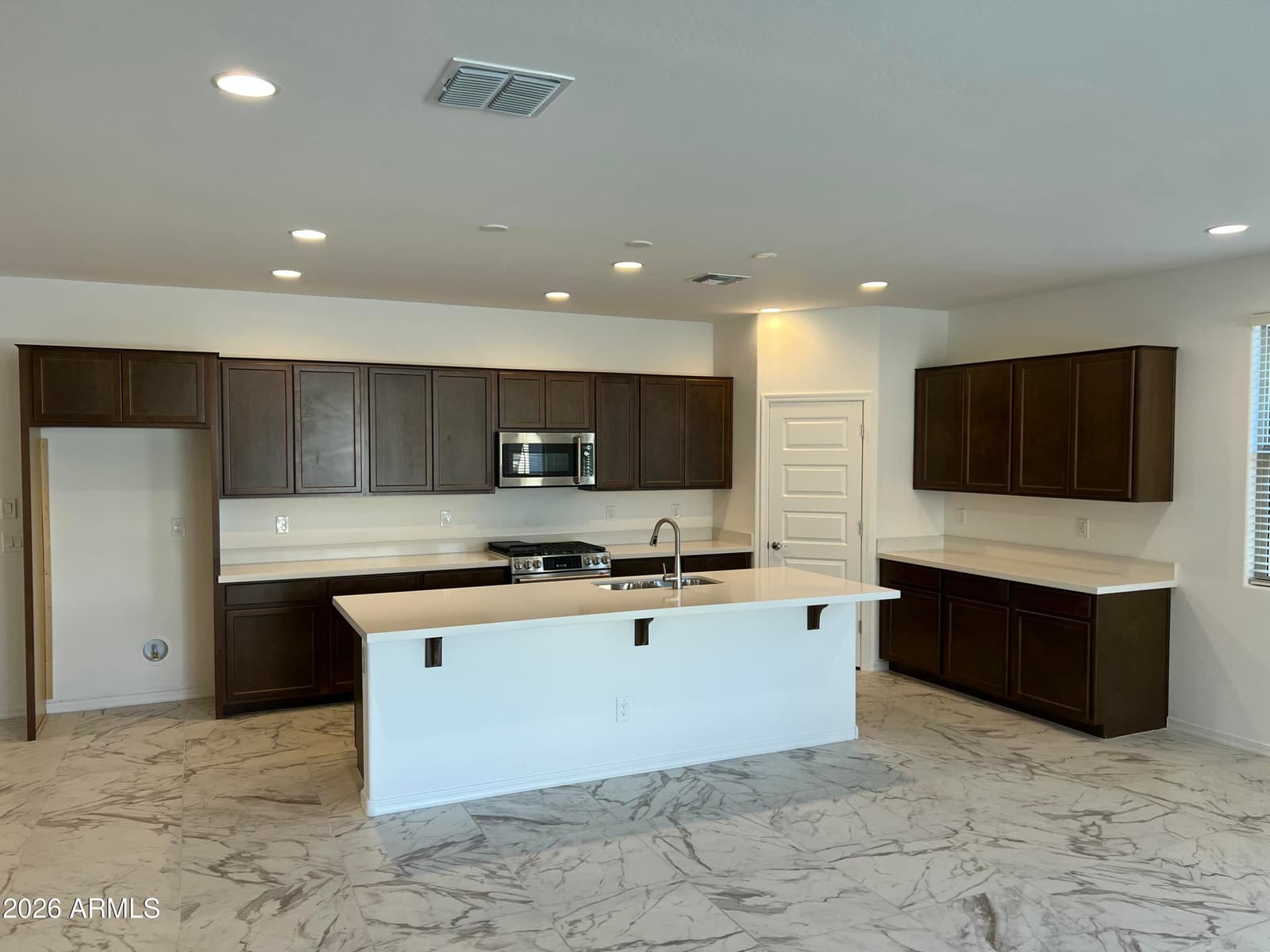 10214 W Indianola Avenue, Avondale, AZ 85392 — photo 5 of 42