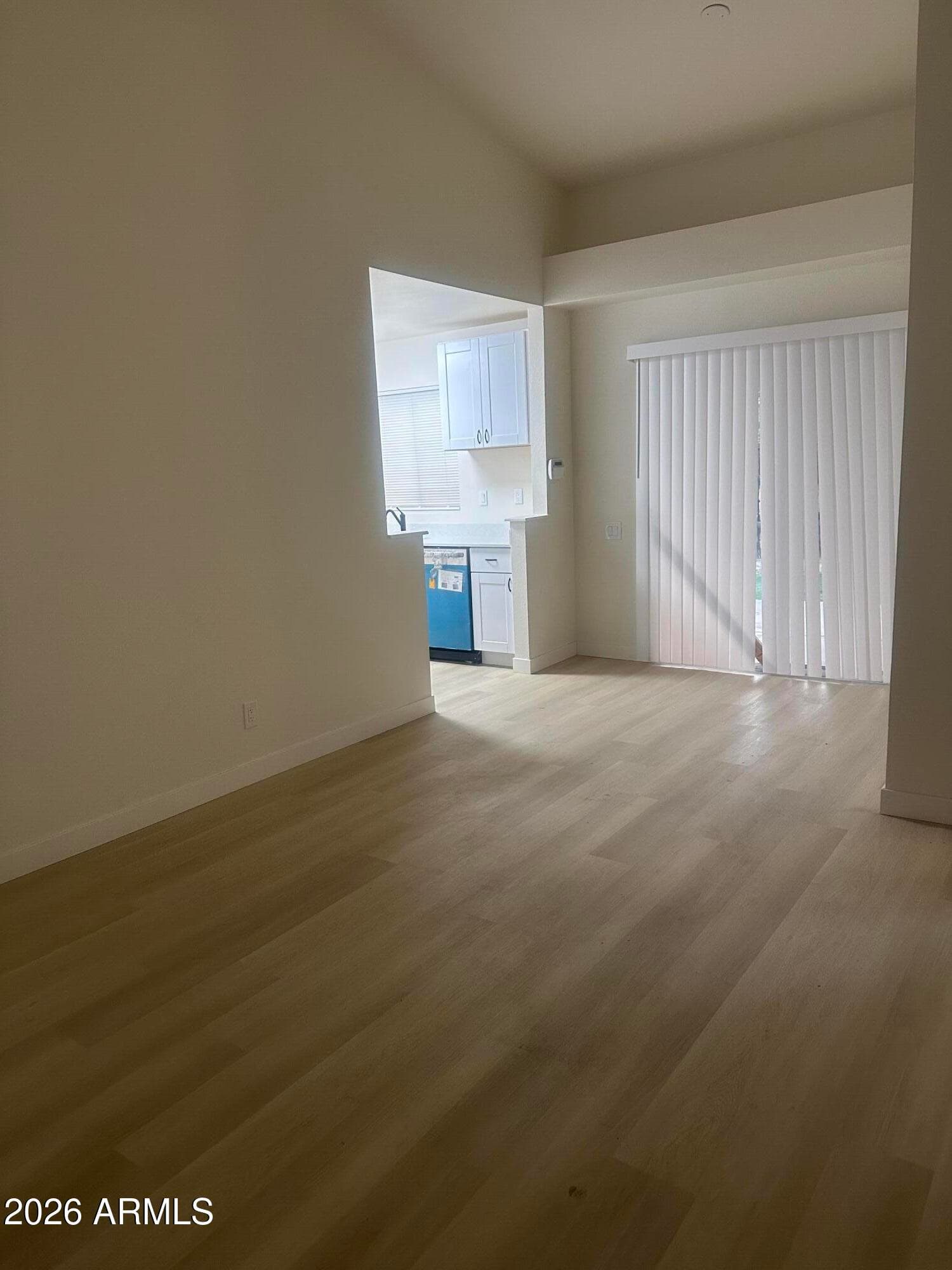 4044 E CARSON Road, Phoenix, AZ 85042 — photo 4 of 7
