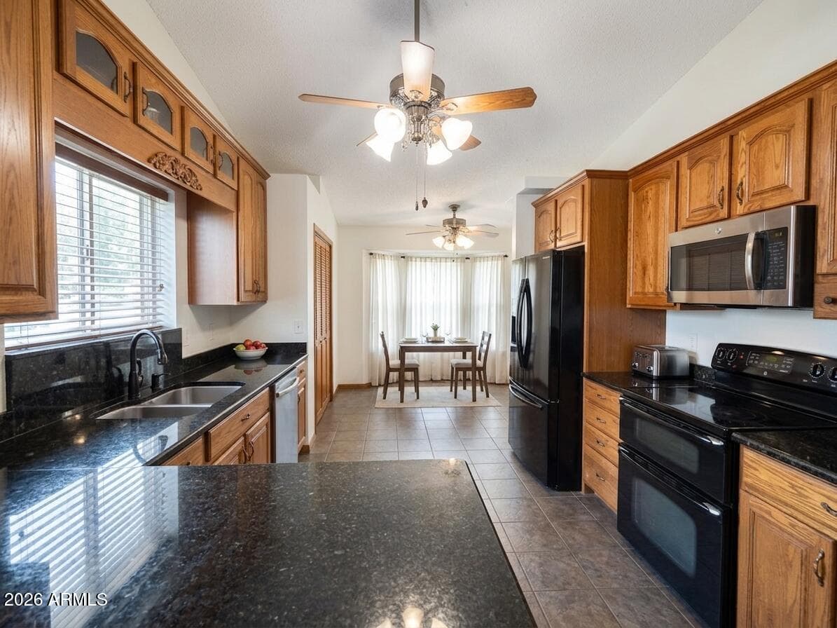 933 N SERICIN Circle, Mesa, AZ 85205 — photo 2 of 4