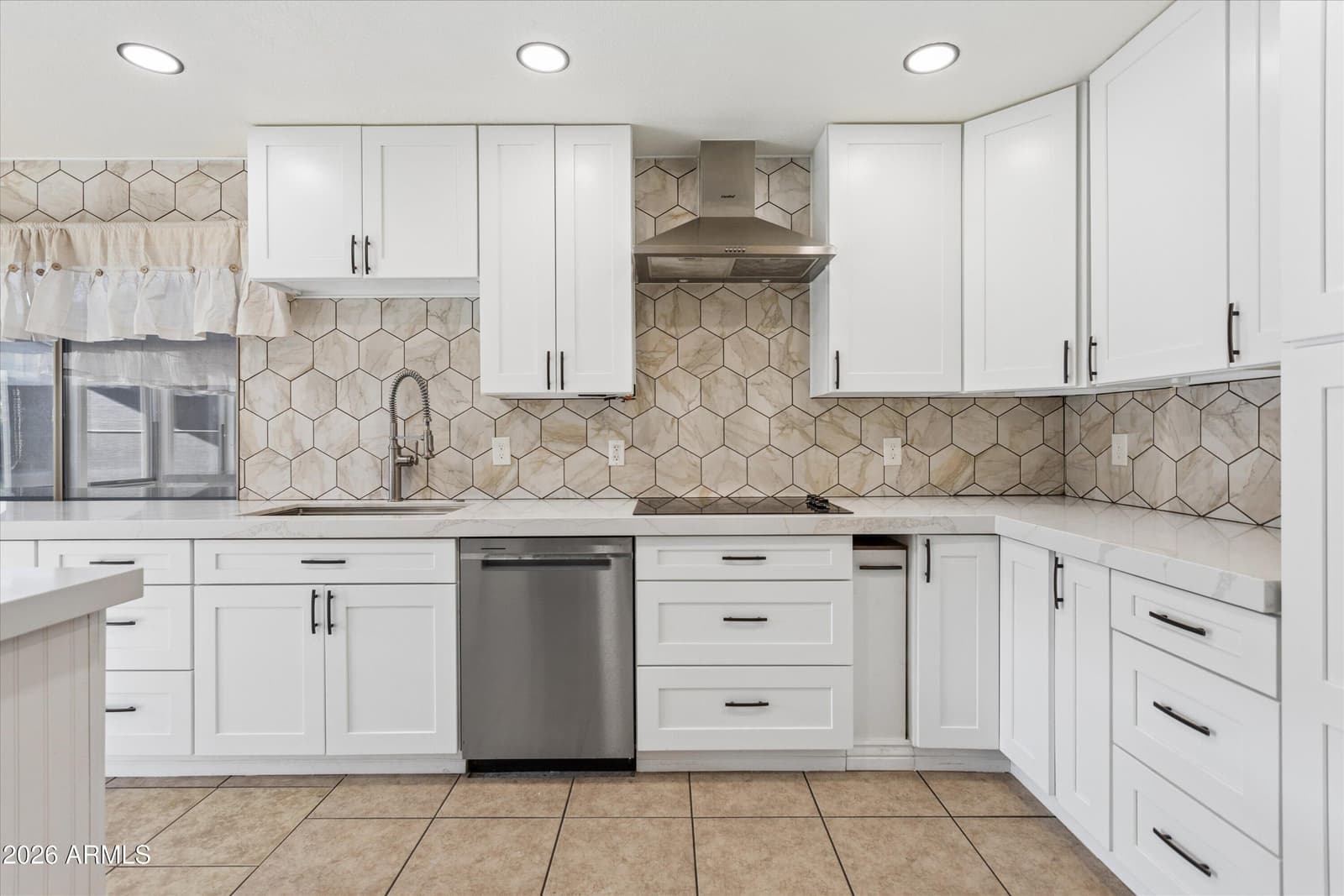 18100 N CATHERINE Drive, Surprise, AZ 85374 — photo 11 of 46