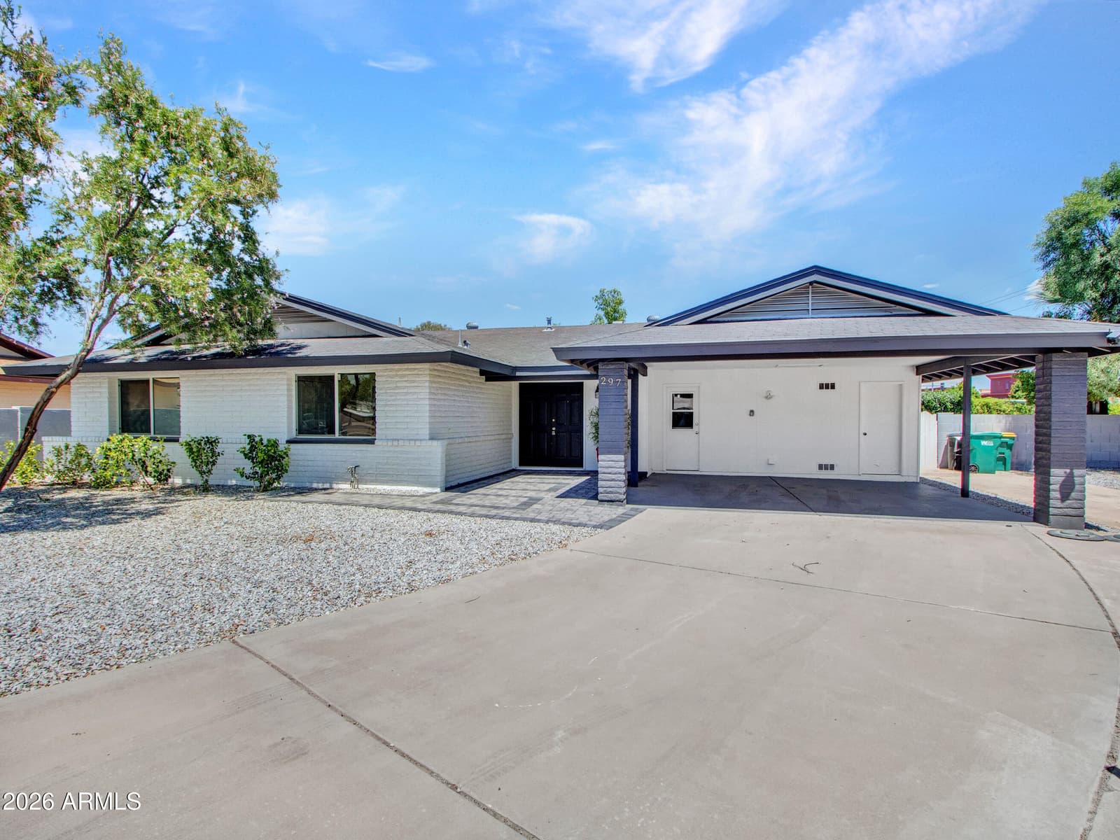 297 S HACIENDA Circle, Litchfield Park, AZ 85340 — photo 6 of 117