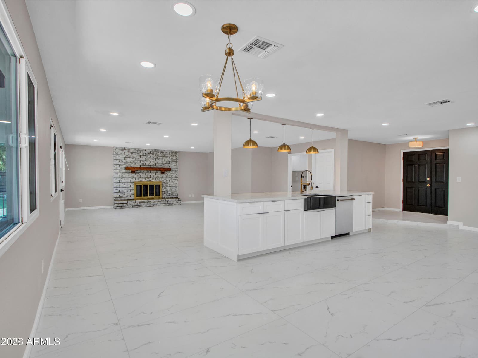 297 S HACIENDA Circle, Litchfield Park, AZ 85340 — photo 15 of 117