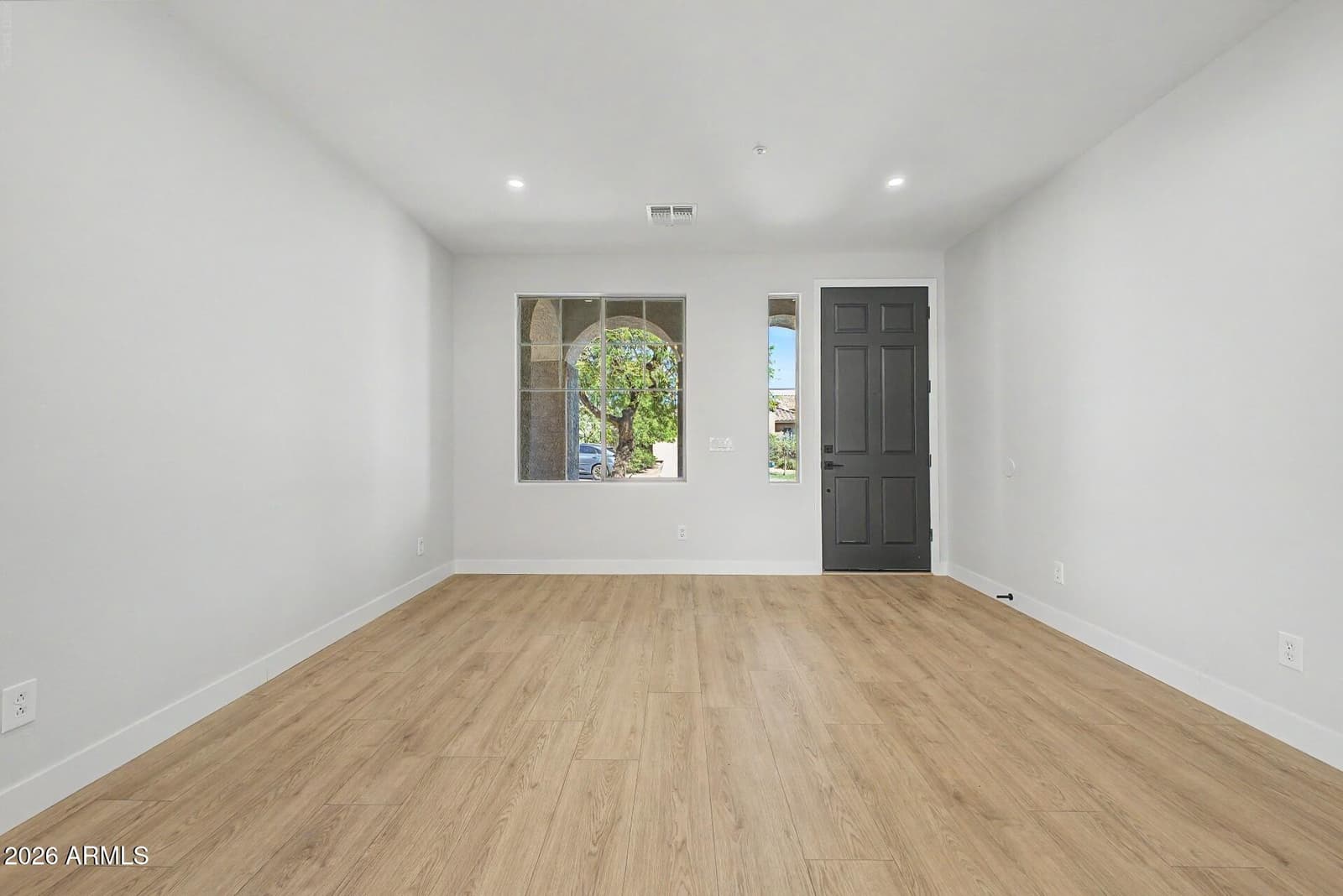 7062 W ANDREW Lane, Peoria, AZ 85383 — photo 11 of 51