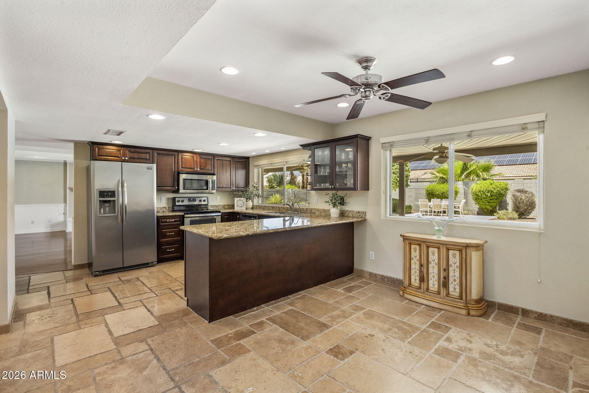 510 E LE MARCHE Avenue, Phoenix, AZ 85022 — photo 8 of 31