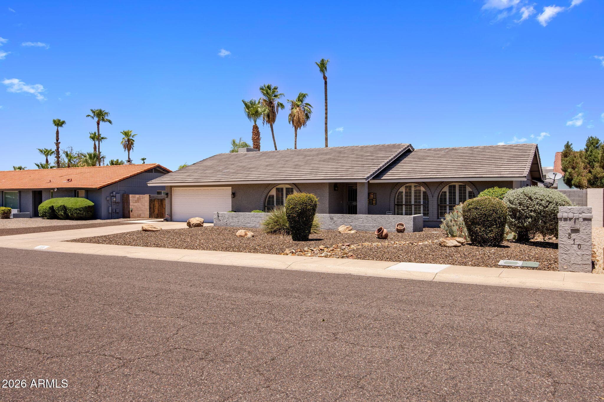 510 E LE MARCHE Avenue, Phoenix, AZ 85022 — photo 2 of 31