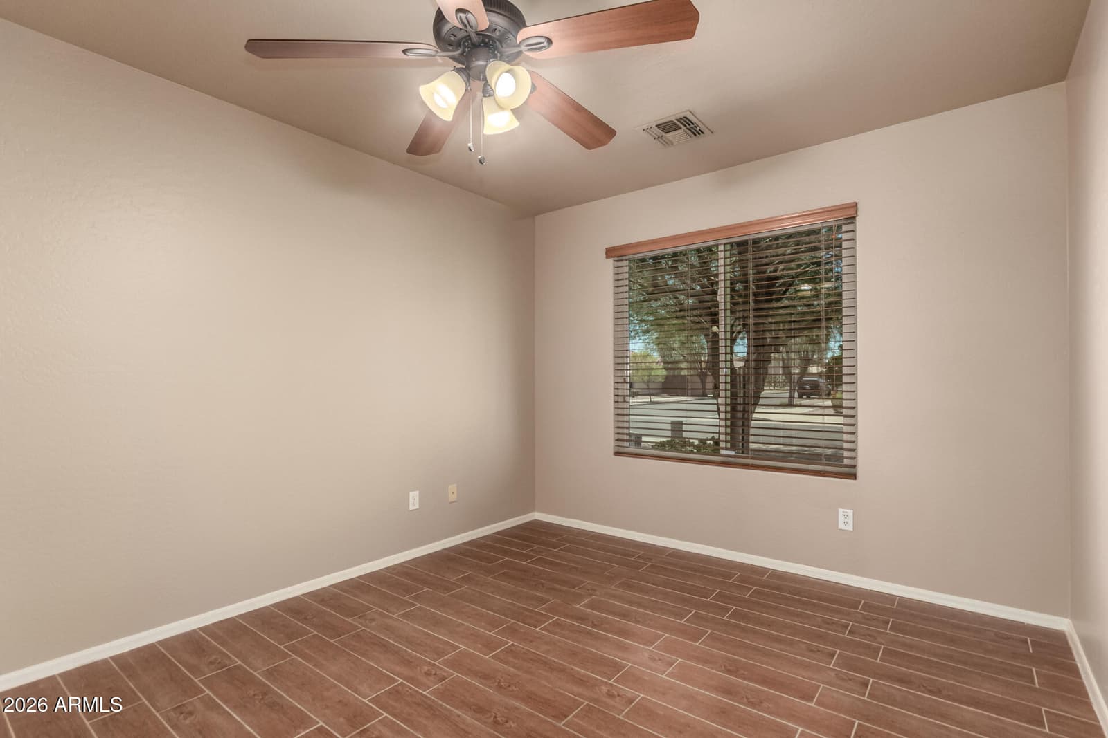 7917 W NAPOLI Street, Phoenix, AZ 85043 — photo 7 of 16