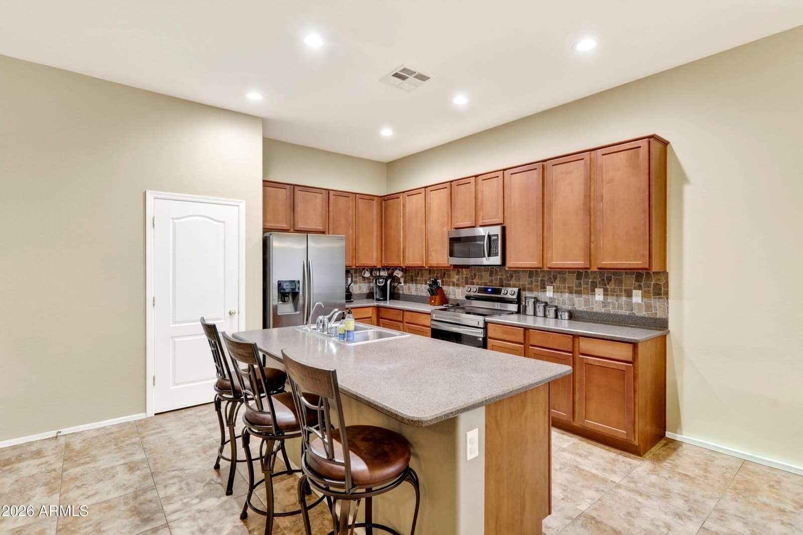 18210 W Rimrock Street, Surprise, AZ 85388 — photo 12 of 31