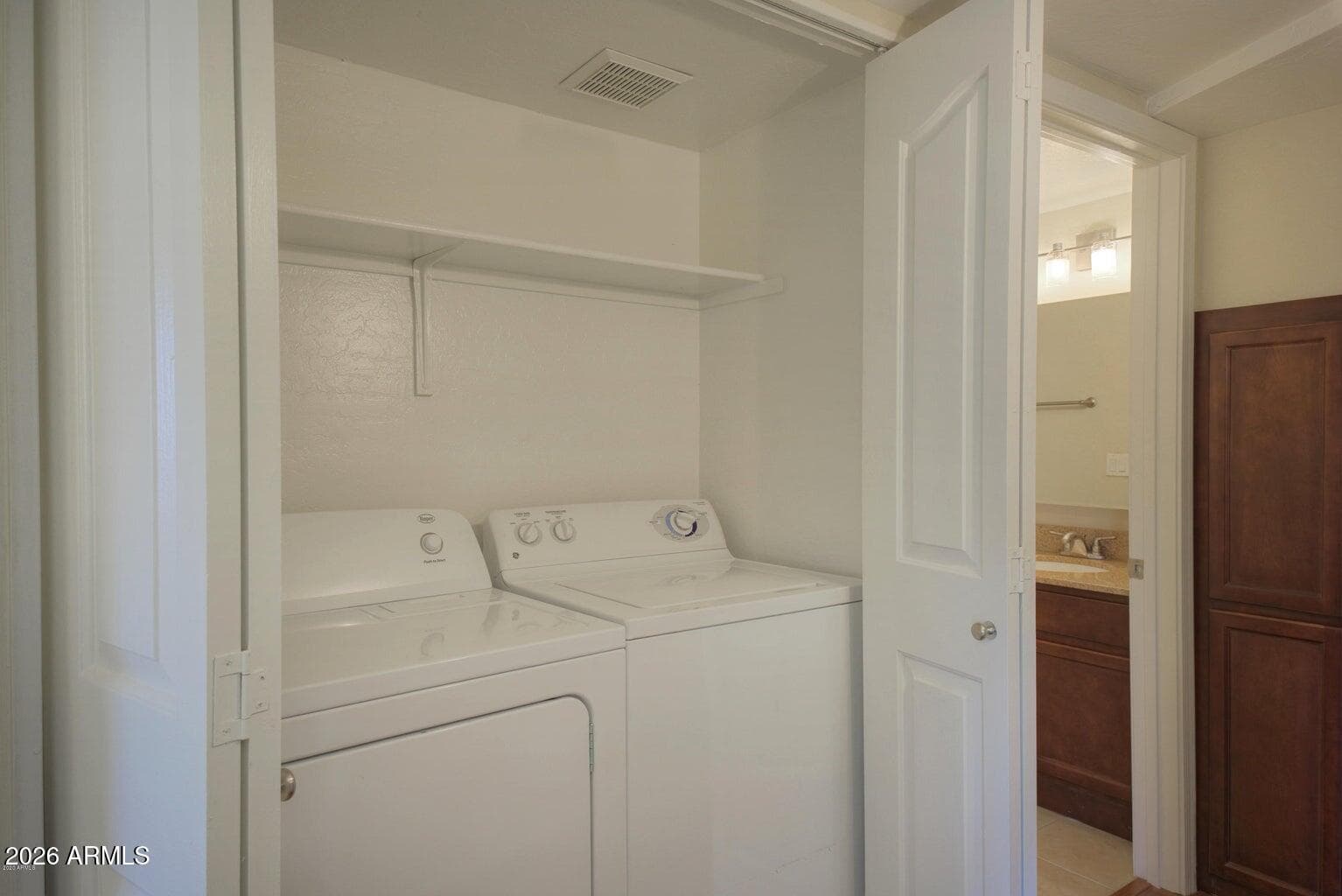 14145 N 92nd Street Unit 2022, Scottsdale, AZ 85260 — photo 5 of 9