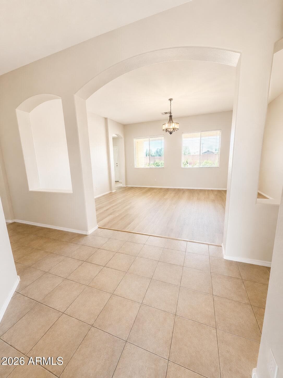 2395 S WHETSTONE Place, Chandler, AZ 85286 — photo 4 of 17