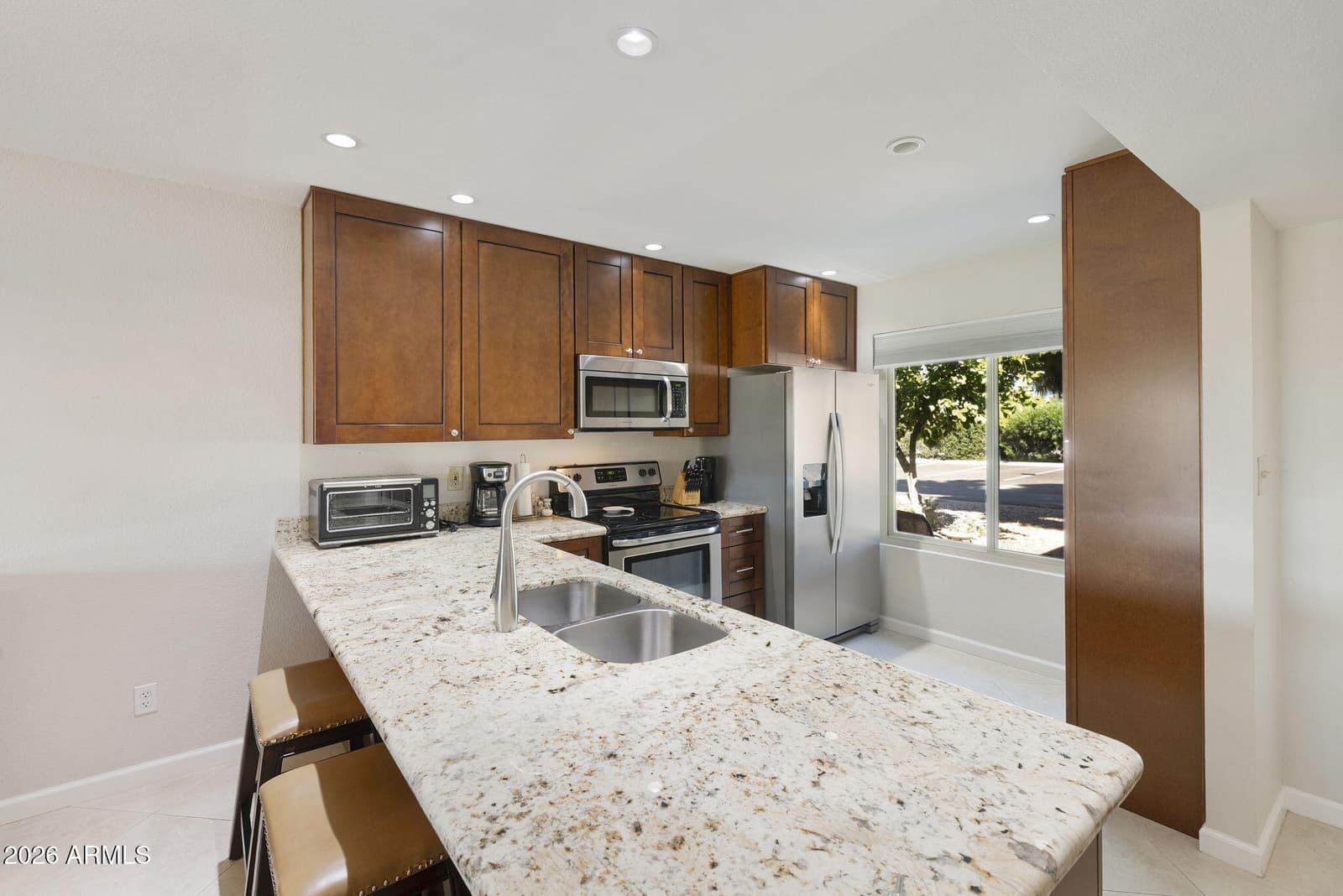 607 S DESERT FLOWER Drive, Mesa, AZ 85208 — photo 5 of 41