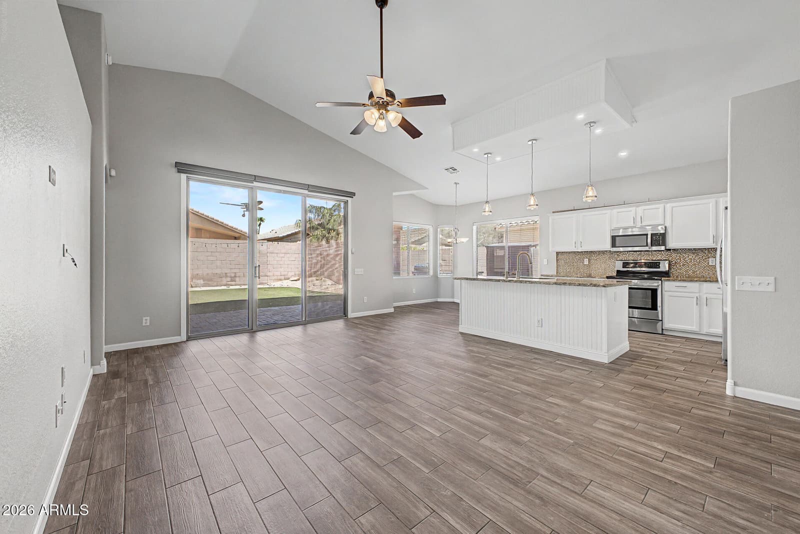 2428 E Cielo Grande Avenue, Phoenix, AZ 85024 — photo 3 of 37