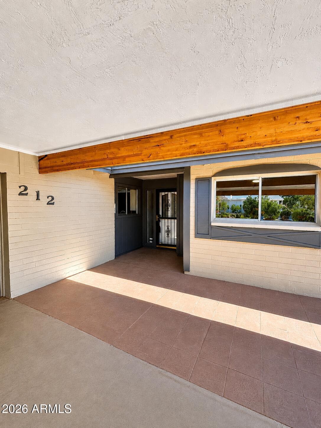 212 E MINTON Drive, Tempe, AZ 85282 — photo 3 of 35