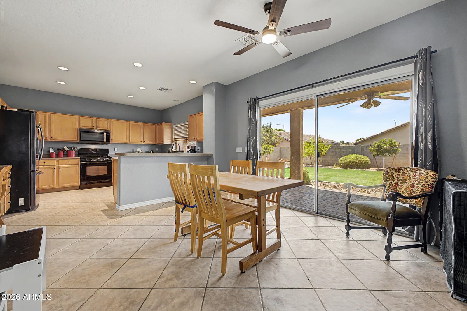 8227 W HARMONY Lane, Peoria, AZ 85382 — photo 6 of 19