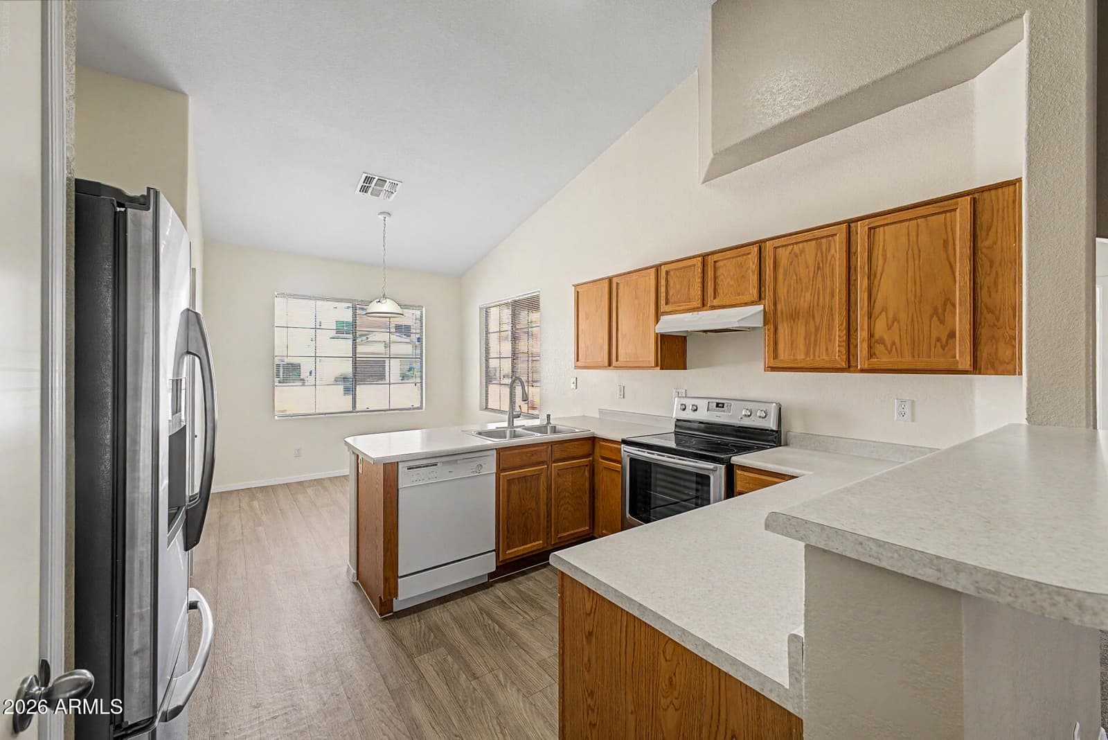 6546 W CORDES Road, Phoenix, AZ 85043 — photo 11 of 30